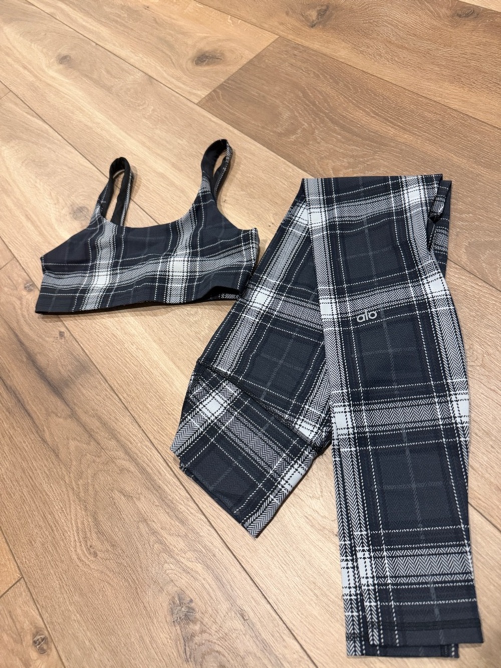 ALO Yoga Black & White Plaid Leggings